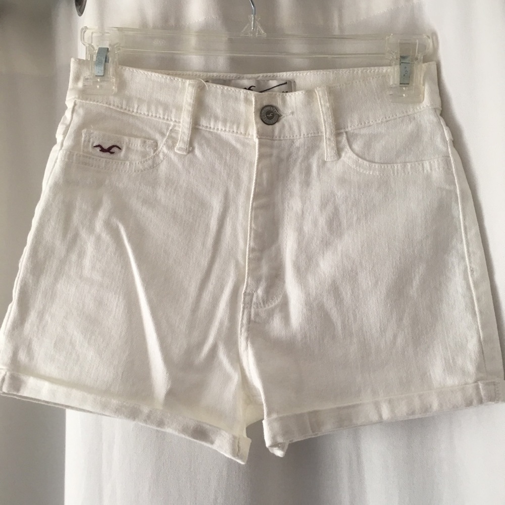 Size 1 High Waisted White Hollister Shorts